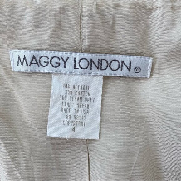 Maggy London  fitted jacket with “crystal” buttons - Picture 8 of 10